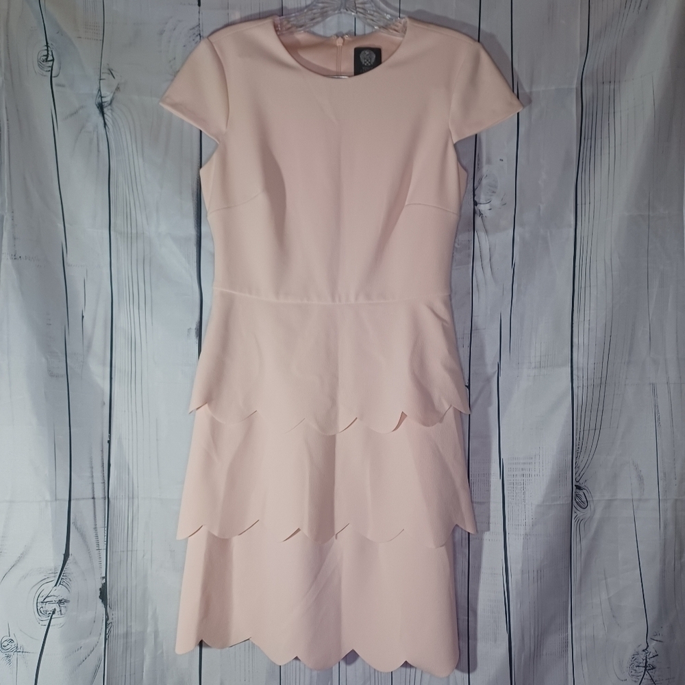 Vince Camuto Elegant Pink Scalloped short sleeve Dress - Picture 1 of 12
